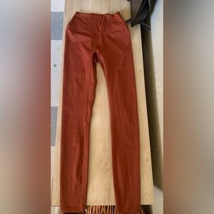 Crop shop boutique leggings